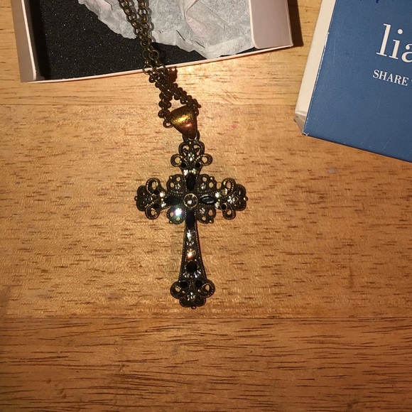 Lia Sophia Jewelry - Lia Sophia Fresco necklace. EUC.